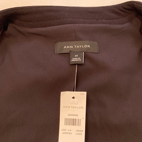 Ann Taylor black pantsuit, NWT - Picture 7 of 9